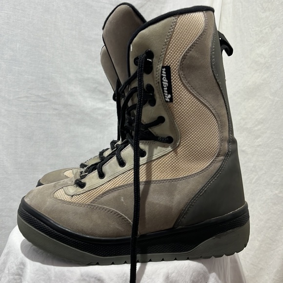 Kingpin Snowboard Boots, Size 8 - Picture 2 of 7